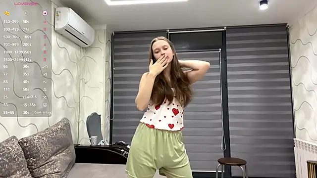 CharlynDini online show from 10-10-25, 03:11