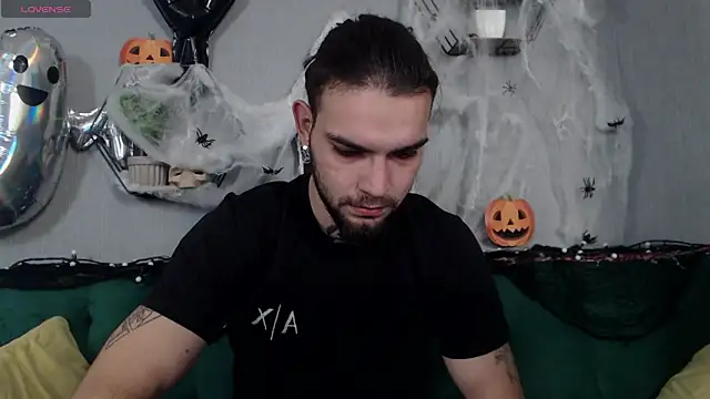 DanyelCarter online show from 10-27-25, 08:24