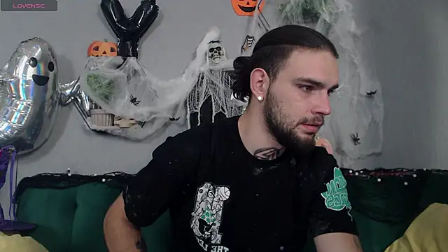 DanyelCarter online show from 10-30-25, 06:52