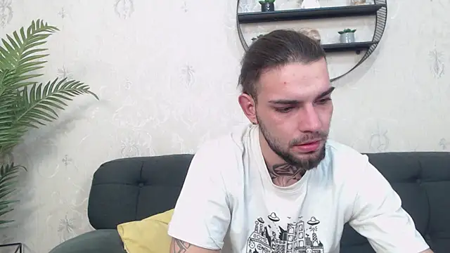 DanyelCarter online show from 11-12-25, 07:24