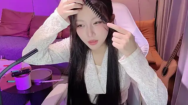 Snapshot of Lixinel-520 chatting on 09-20-25, 09:21 Lixinel-520 online show from 09-20-25, 09:21