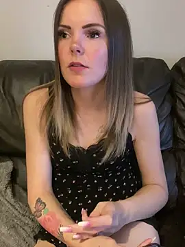 Snapshot of SexyLoLoUK chatting on 09-23-25, 09:51 SexyLoLoUK online show from 09-23-25, 09:51