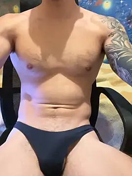 Snapshot of fronkie9384 chatting on 10-19-25, 08:20 fronkie9384 online show from 10-19-25, 08:20