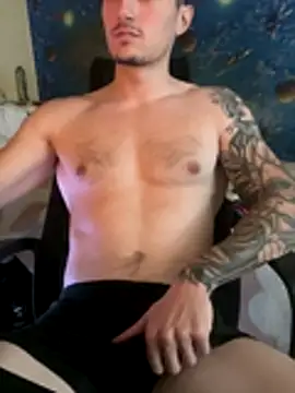 Snapshot of fronkie9384 chatting on 11-14-25, 10:25 fronkie9384 online show from 11-14-25, 10:25