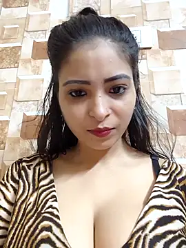 QUEEN-ADITI online show from 09-11-25, 12:49