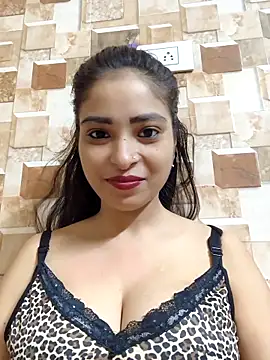 QUEEN-ADITI online show from 10-08-25, 02:47