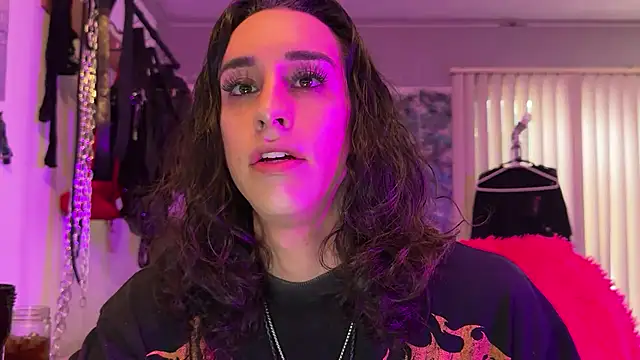 xoFrankie online show from 10-10-25, 09:14