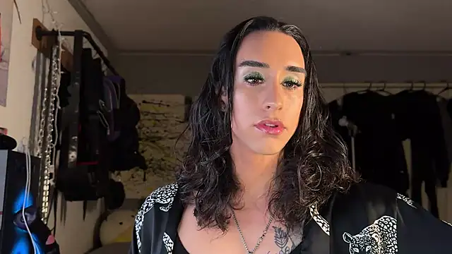 xoFrankie online show from 12-01-25, 04:28