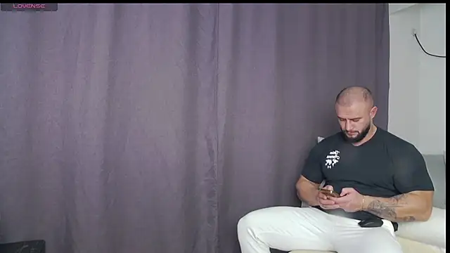 RickyMiami1 online show from 11-20-25, 07:46