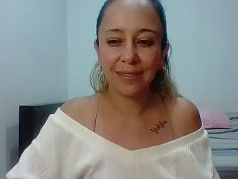 leah susman online show from 11-15-25, 02:09