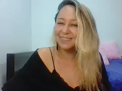 leah susman online show from 11-20-25, 01:50