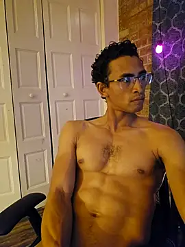 MuayTigerKing online show from 01-15-26, 03:22