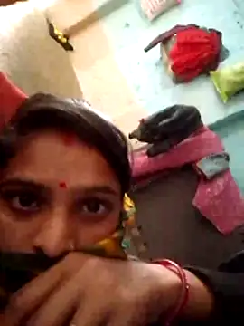 Snapshot of Priyanka_thakurr chatting on 12-05-25, 09:29 Priyanka thakurr online show from 12-05-25, 09:29