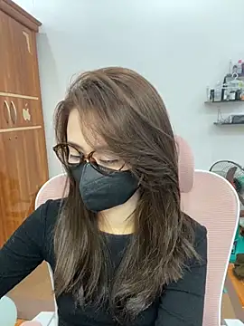 Mochi21 online show from 11-30-25, 05:11