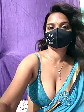 Snapshot of cutie_pei002 chatting on 10-25-25, 04:53 cutie pei002 online show from 10-25-25, 04:53