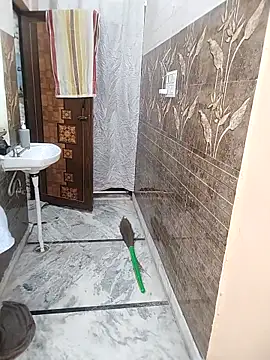 Snapshot of meenu_bhabhi547 chatting on 03-06-26, 04:53 meenu bhabhi547 online show from 03-06-26, 04:53