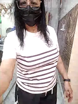 Snapshot of meenu_bhabhi547 chatting on 03-12-26, 05:46 meenu bhabhi547 online show from 03-12-26, 05:46