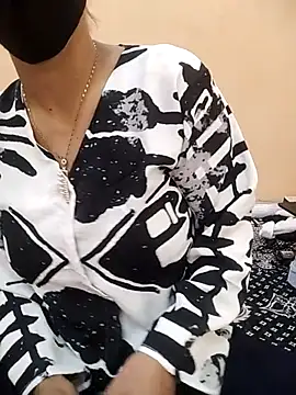 Snapshot of meenu_bhabhi547 chatting on 03-19-26, 05:11 meenu bhabhi547 online show from 03-19-26, 05:11