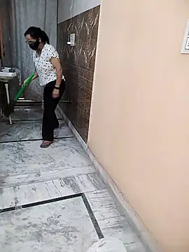 Snapshot of meenu_bhabhi547 chatting on 04-03-26, 04:54 meenu bhabhi547 online show from 04-03-26, 04:54