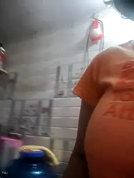 Snapshot of meenu_bhabhi547 chatting on 04-13-26, 01:55 meenu bhabhi547 online show from 04-13-26, 01:55