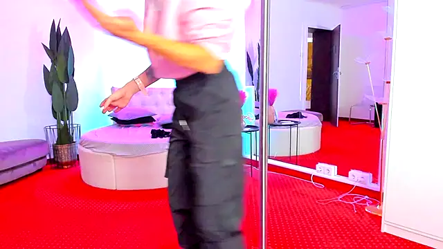 Snapshot of JessicaSky_ chatting on 10-27-25, 06:34 JessicaSky online show from 10-27-25, 06:34