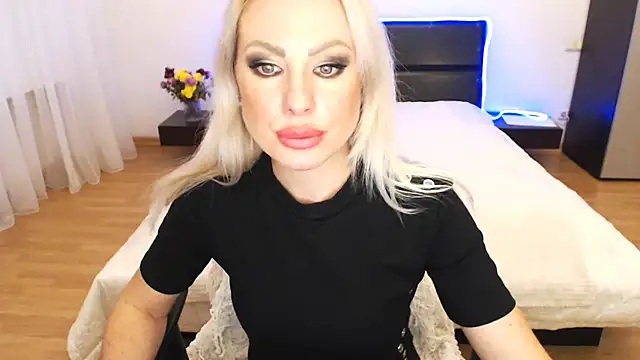 Tina Shines online show from 11-11-25, 02:39