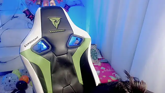 mishel hott online show from 10-20-25, 09:15