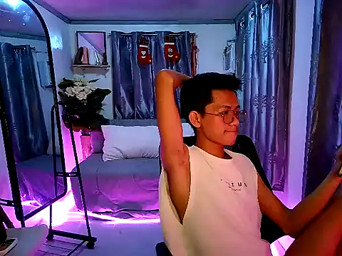 Skinny CumLoader69 online show from 11-13-25, 06:18