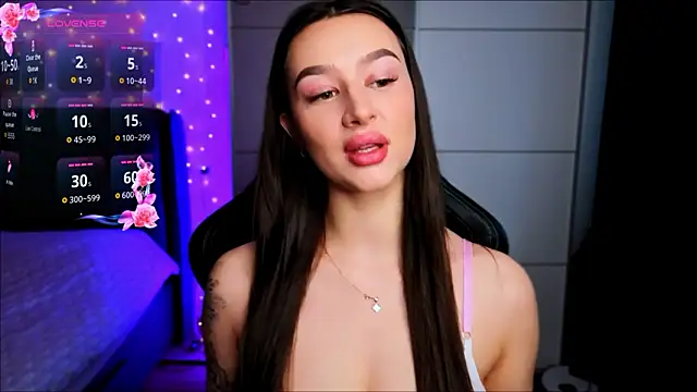 Veronica Larsson online show from 02-16-26, 09:16