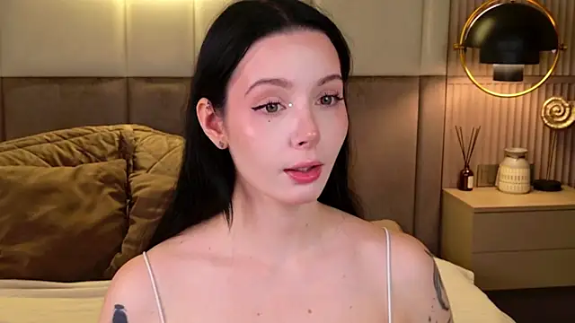 Snapshot of Goldy_Stark chatting on 10-12-25, 08:41 Goldy Stark online show from 10-12-25, 08:41