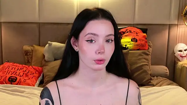 Snapshot of Goldy_Stark chatting on 11-02-25, 08:33 Goldy Stark online show from 11-02-25, 08:33