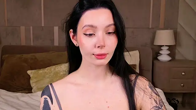 Snapshot of Goldy_Stark chatting on 11-06-25, 08:43 Goldy Stark online show from 11-06-25, 08:43