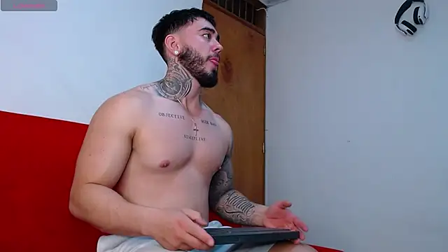 tommyblessd1 online show from 09-28-25, 06:19