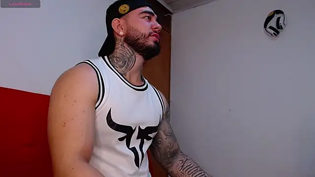 tommyblessd1 online show from 11-08-25, 01:00