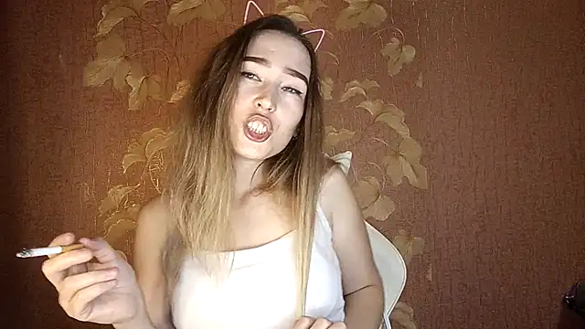Awora Wolf online show from 09-17-25, 05:25