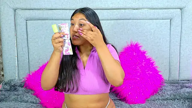 SharaRous online show from 11-21-25, 12:04