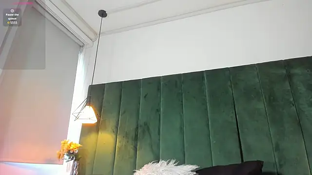 Snapshot of kittyy_milk_001 chatting on 10-30-25, 08:20 kittyy milk 001 online show from 10-30-25, 08:20