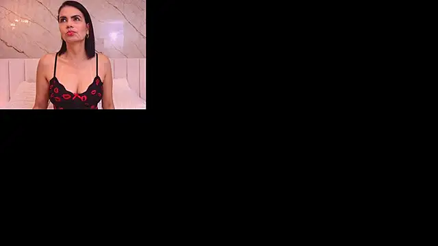 Snapshot of GraceMontgomery chatting on 10-23-25, 01:21 GraceMontgomery online show from 10-23-25, 01:21