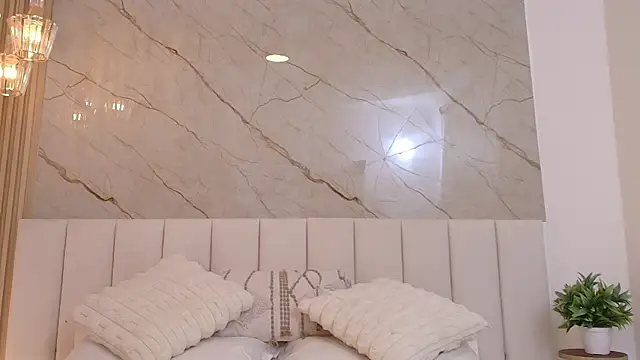 Snapshot of GraceMontgomery chatting on 11-08-25, 01:33 GraceMontgomery online show from 11-08-25, 01:33