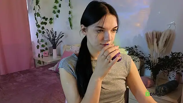 Hey Caroline online show from 09-17-25, 03:14