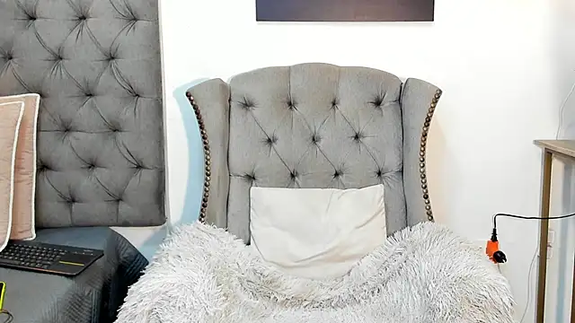 nahiroby ebony online show from 09-23-25, 06:44