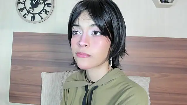 AnnyKitty  online show from 09-18-25, 04:03