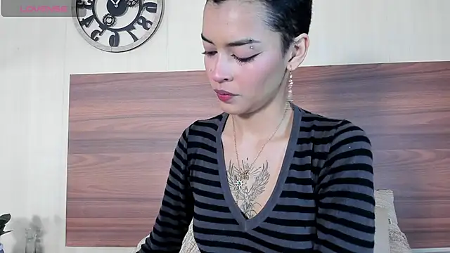 AnnyKitty  online show from 10-02-25, 04:08