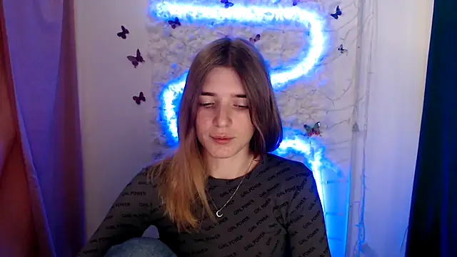 JuiceLips   online show from 09-10-25, 01:22