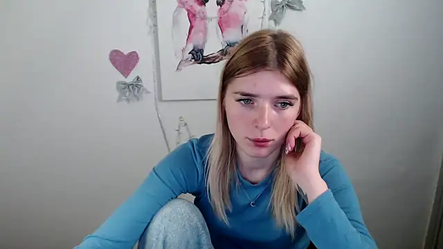 JuiceLips   online show from 12-03-25, 03:21