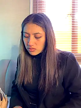 KloePink  online show from 11-25-25, 11:54