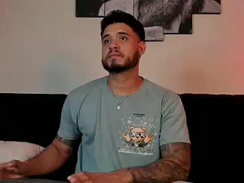 Austin torres  online show from 09-18-25, 02:35