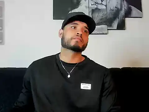 Austin torres  online show from 09-26-25, 02:59