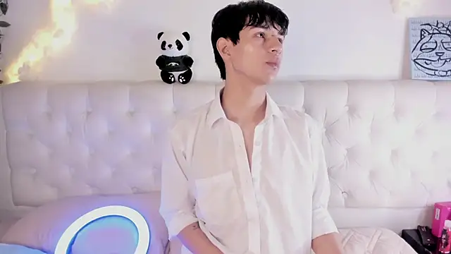 AleAurarashi online show from 01-06-26, 04:27