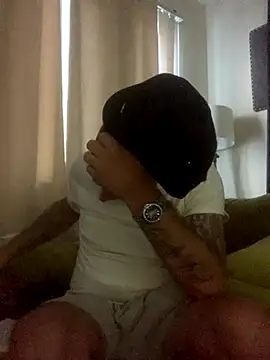 Hothotboyg online show from 10-19-25, 03:01